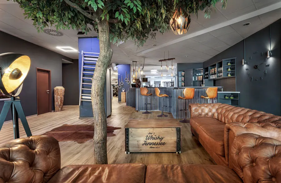 Active City – Eingangsbereich mit Lounge